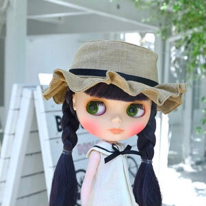 Junie Moon-produced "Dear Darling Fashion for Dolls" is pleased to announce the arrival of new clothing items!