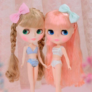 Fashion accessories from "Dear Darling Fashion for Dolls" produced by Junie Moon are now available!