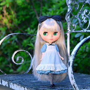 New item "Alice Set" from Dear Darling fashion for dolls produced by Junie Moon is now on sale!