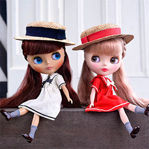 A new item from Dear Darling fashion for dolls produced by Junie Moon, "Short-sleeved sailor dress" is now on sale!