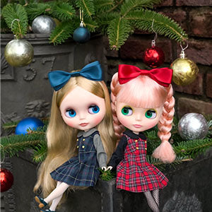 Junie Moon produced Dear Darling fashion for dolls is releasing a new item “Check Jumperskirt Set”!