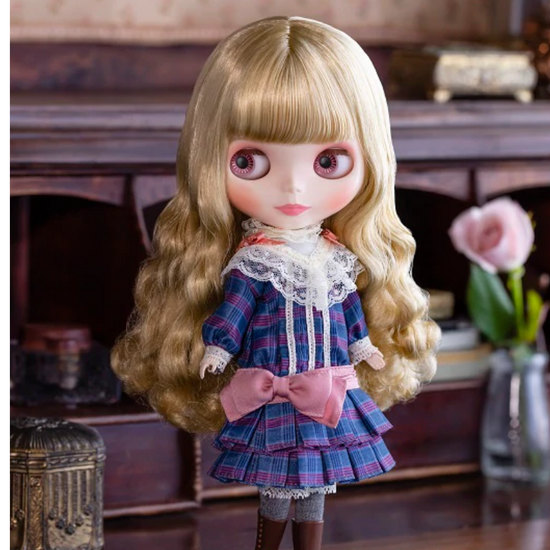 Welcome CWC Exclusive Neo Blythe “Song of London Mary”