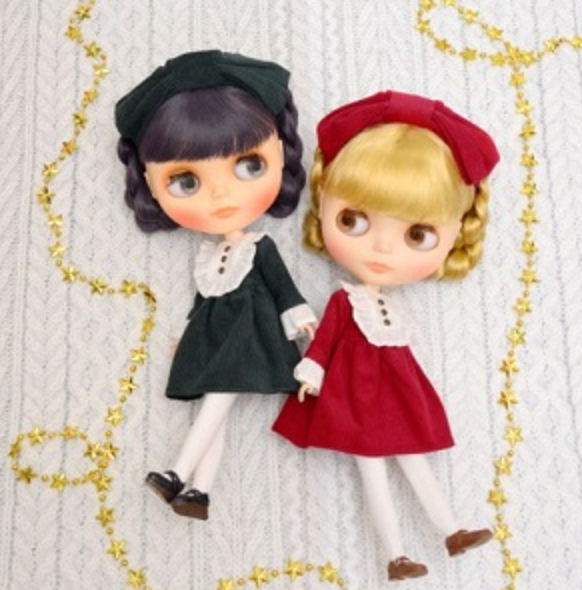 Junie Moon-produced "Dear Darling Fashion for Dolls" is releasing a dress set perfect for Christmas!