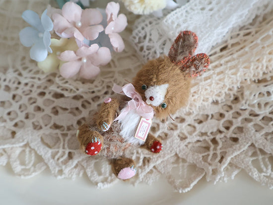 Load image into Gallery viewer, ☆OOAK☆ Stuffed toy &amp;quot;Little Almond Chocolat♡&amp;quot; by pino pino*
