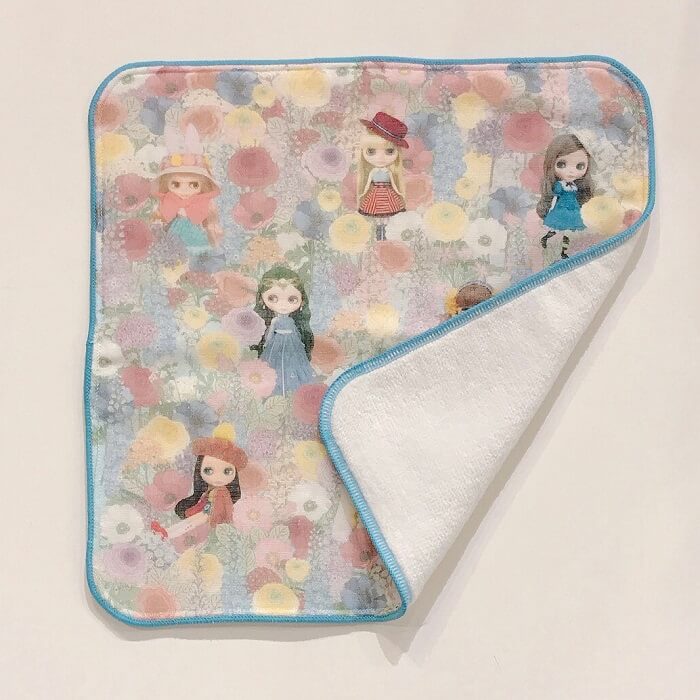 Blythe "Gauze Towel Handkerchief"