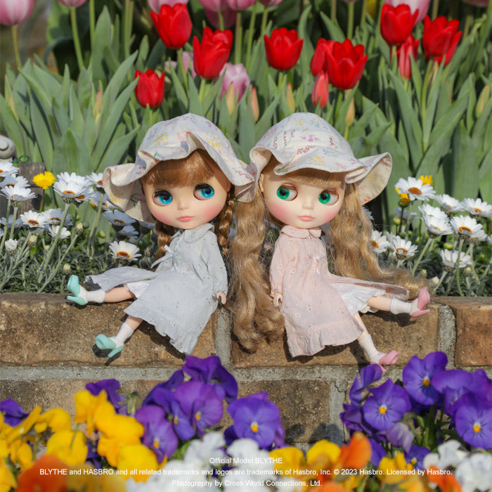 Load image into Gallery viewer, Dear Darling fashion for dolls &amp;quot;Flare Hat&amp;quot;
